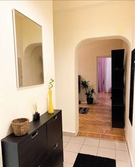 Apartament cu 2 camere semidecomandat, mobilat în Floreasca