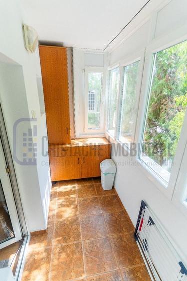 Apartament cu 3 camere decomandat, mobilat în Aviației
