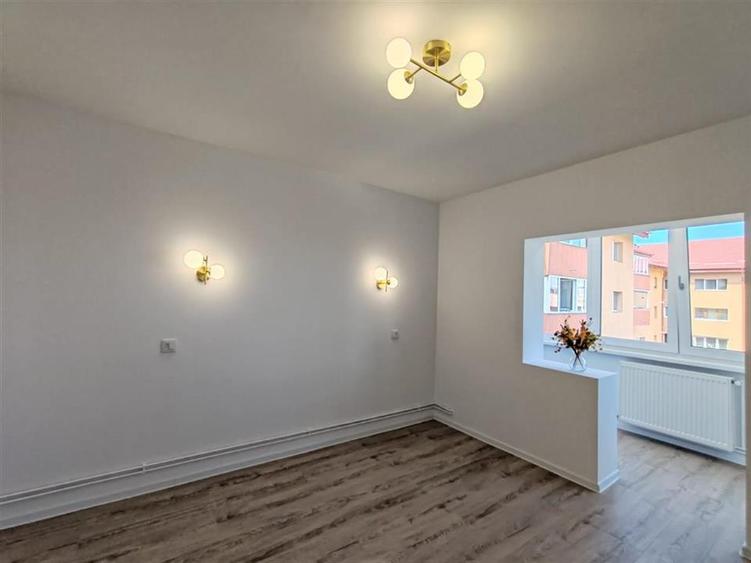 Apartament cu 2 camere decomandat în Răcădău