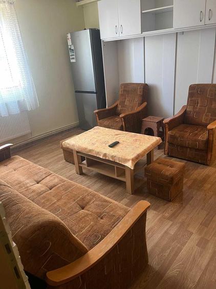Garsonieră decomandată în Decebal