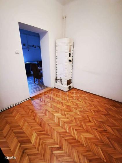 Apartament cu 4 camere în Central