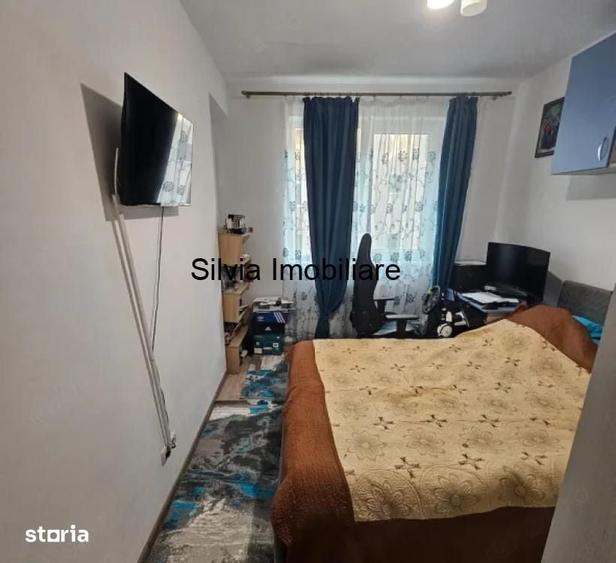 Apartament cu 3 camere decomandat în Smârdan
