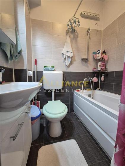 Apartament cu 2 camere decomandat în Berceni