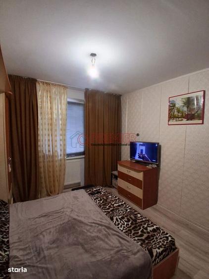 Apartament cu 4 camere în Berceni