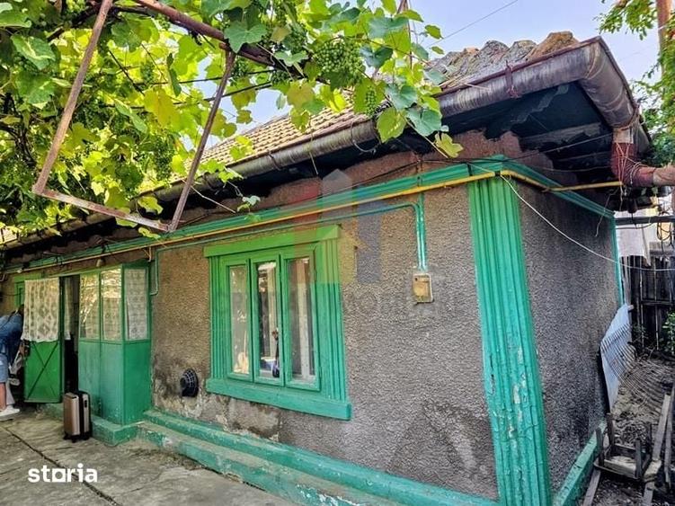 Casă cu 4 camere cu Teren 246 Mp în Buzaului