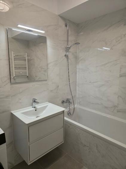 Apartament cu 2 camere semidecomandat, mobilat în Pipera