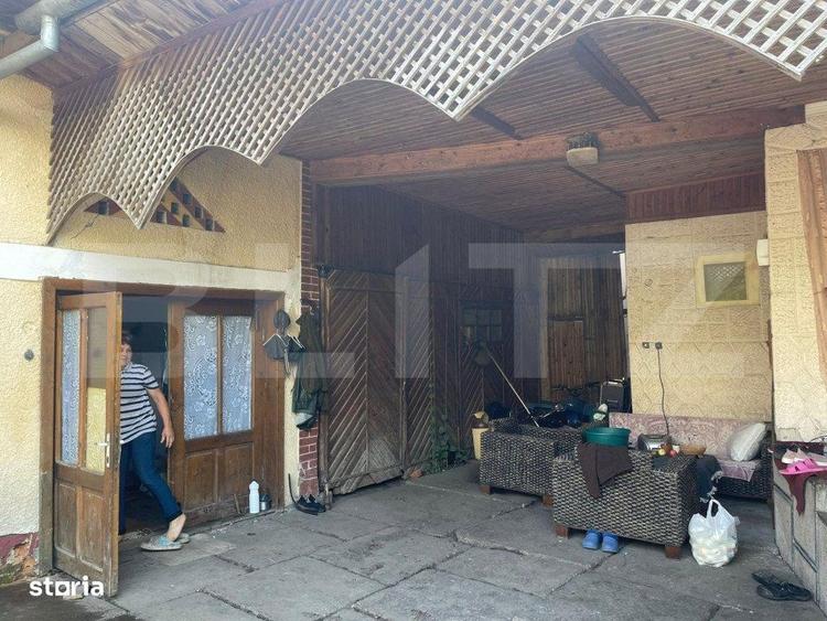 Casă cu 4 camere în Acriș