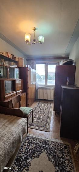 Apartament cu 3 camere în Terezian