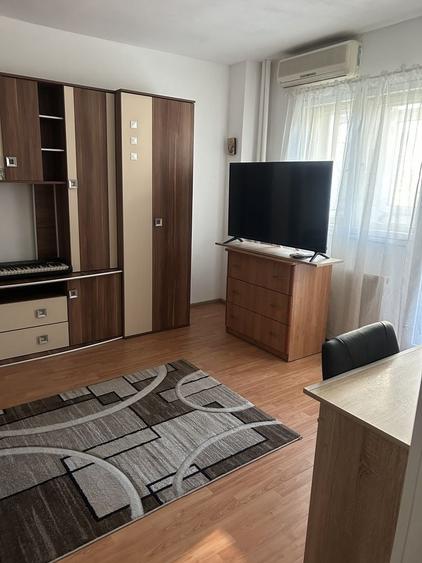 Apartament cu 2 camere decomandat în Rahova