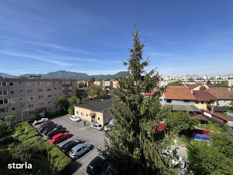 Apartament cu 3 camere decomandat, mobilat în Florilor