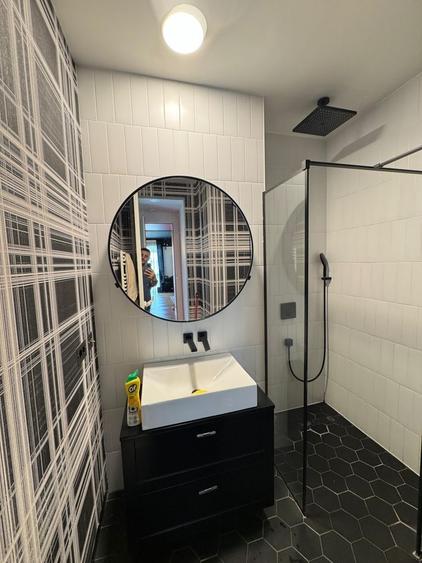 Apartament cu 3 camere semidecomandat în Polonă