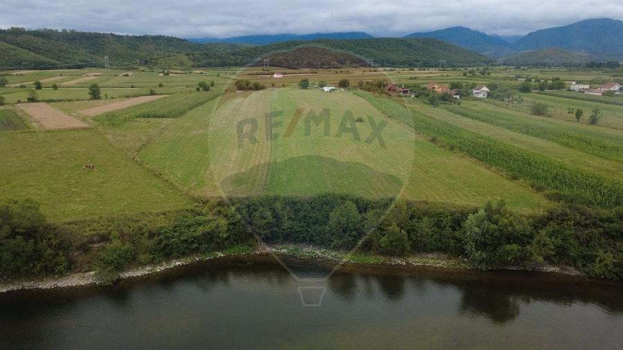 Teren agricol extravilan de 3380 mp, în Unciuc