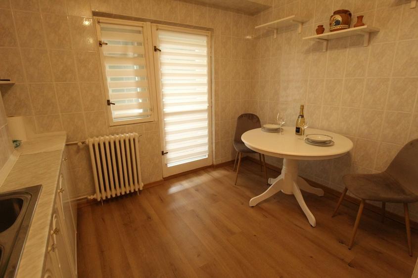 Apartament cu 2 camere decomandat, mobilat în Alba Iulia