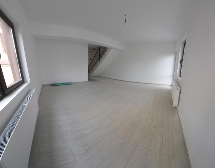 Casa tip Duplex-4 camere si mansarda la cheie, 250 mp teren - 5