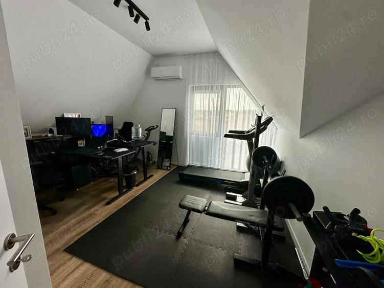 Casă cu 5 camere cu Teren 200 Mp în Central