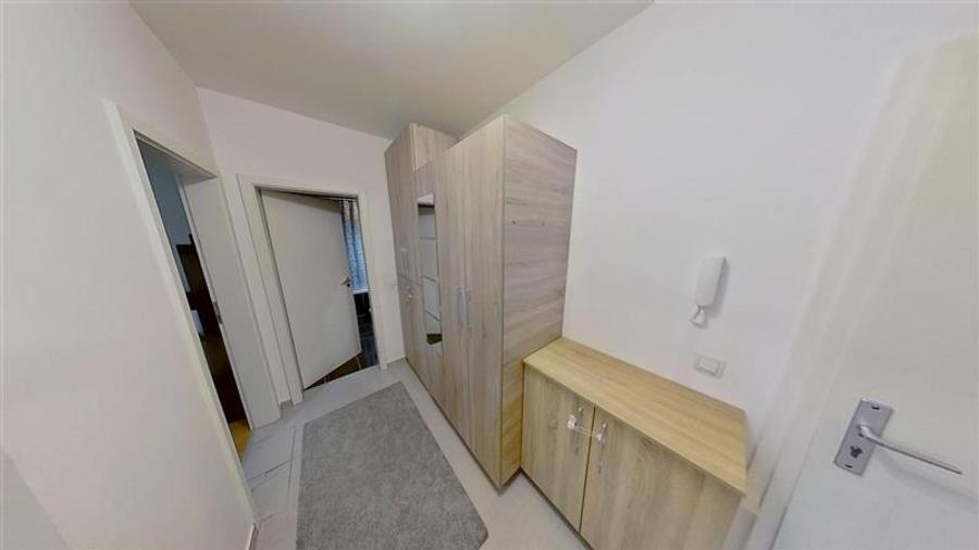 Apartament cu 2 camere decomandat în Avantgarden