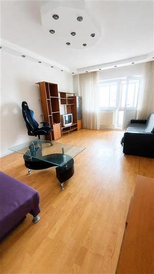 Apartament cu 2 camere decomandat în Centrul Civic