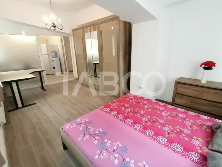 Apartament cu 3 camere semidecomandat, mobilat în Ștrand