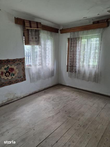 Casă cu 3 camere cu Teren 1685 Mp în Ariceștii Rahtivani