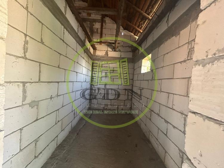 Casă individuală cu 7 camere cu Canalizare în Brestei