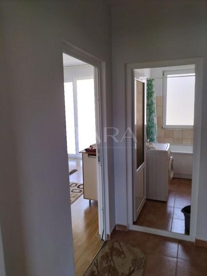Vand apartament 2 camere situat in Floresti - 6