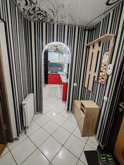 Apartament cu 2 camere decomandat, mobilat în Port