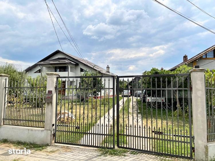 Casă cu 8 camere cu Teren 3000 Mp în Dragomirești