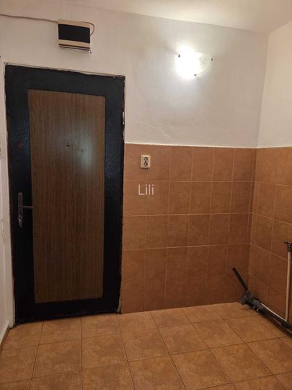 Proprietar - Vand Garsoniera 20 mp, etaj 1, zona Stadion Str. Cerna