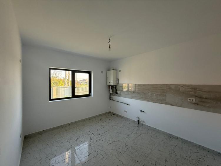 Casă individuală cu 5 camere și 1100mp2 teren! Placă de beton! Comision 0% - 7