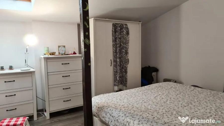 Apartament cu 2 camere semidecomandat, mobilat în Eminescu