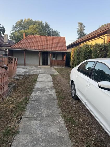 Casă cu 3 camere în Aradul Nou