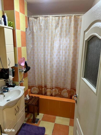Apartament cu 3 camere decomandat în Micro 16
