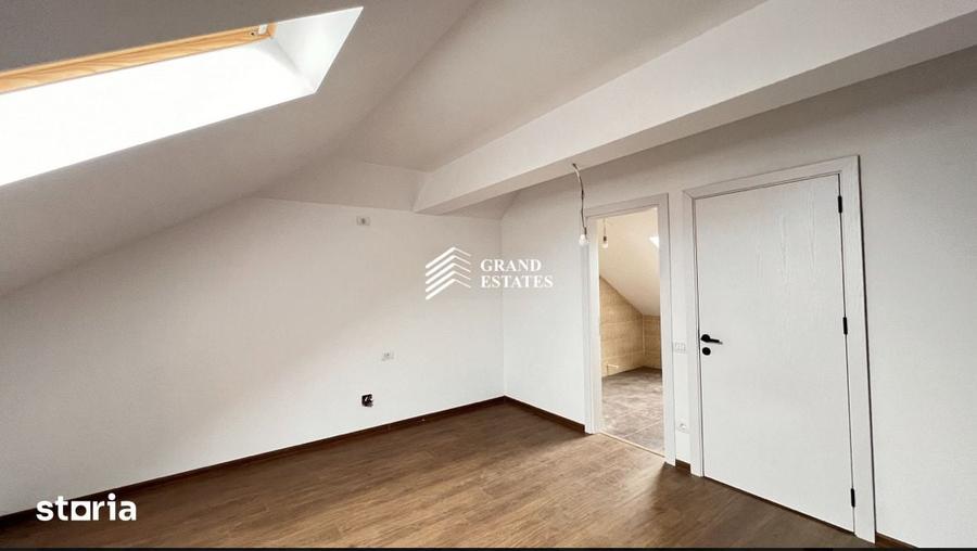 Casă cu 5 camere cu Teren 400 Mp în Central