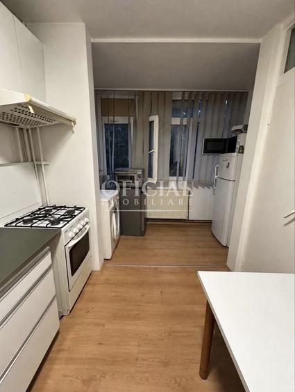 Apartament cu 2 camere decomandat, mobilat în Zorilor