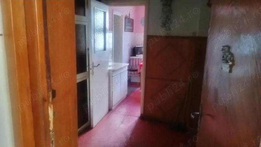 Apartament cu 3 camere decomandat în Rogerius