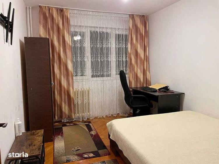 Apartament cu 3 camere semidecomandat, mobilat în Drumul Taberei