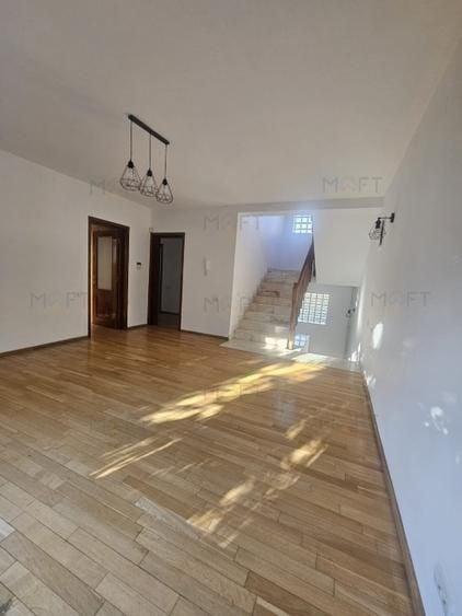 Casă individuală cu 5 camere cu Canalizare în Herăstrău