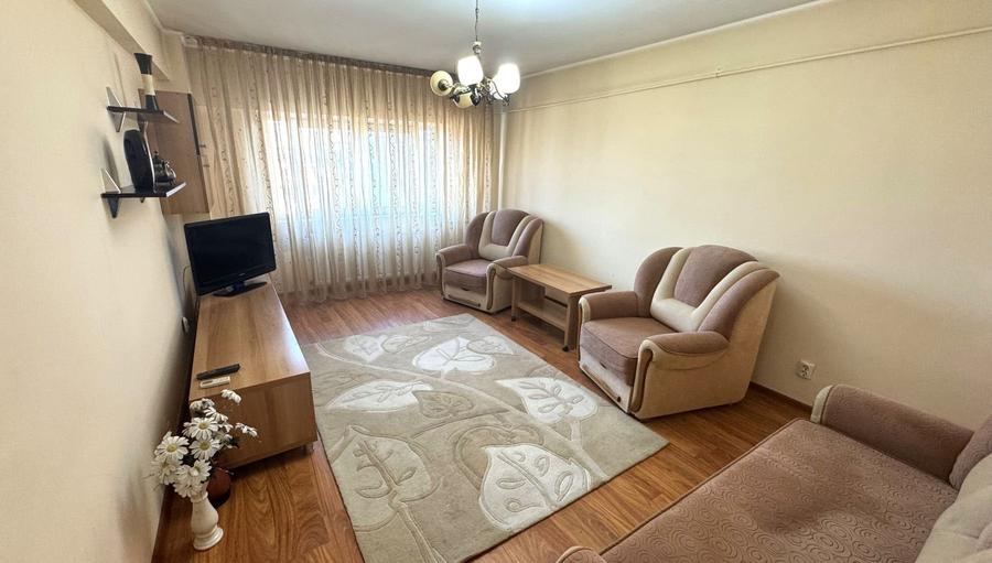 Apartament cu 3 camere decomandat, mobilat în Cantacuzino