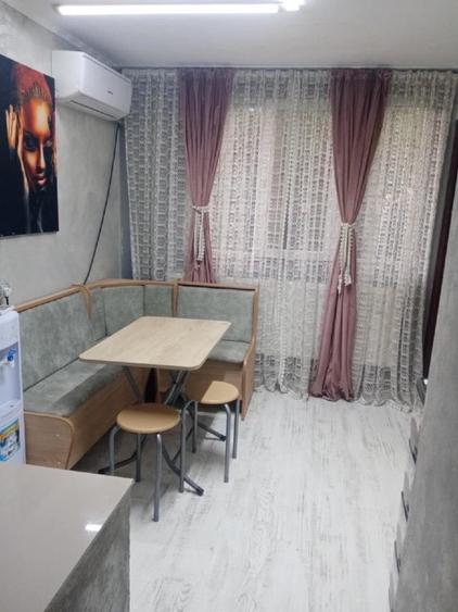 Apartament cu 3 camere decomandat în 1 Mai
