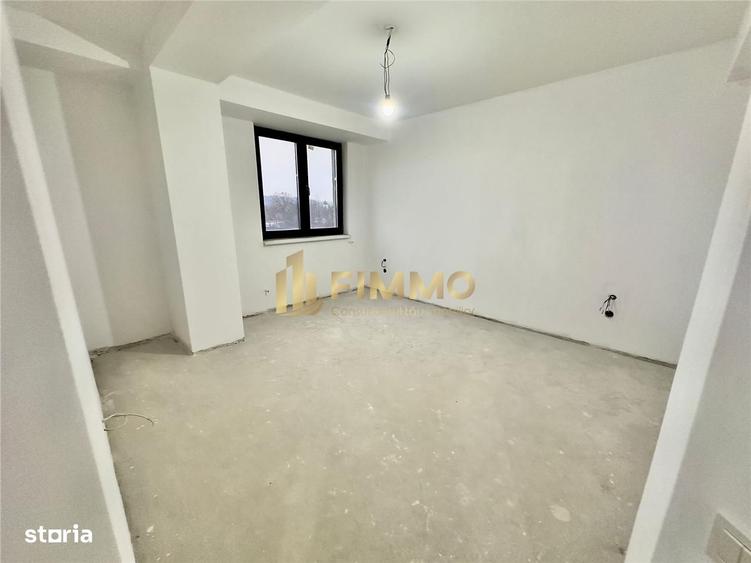 Apartament cu 3 camere decomandat în Paltin