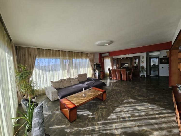 Apartament cu 3 camere decomandat, mobilat în Mamaia-Sat