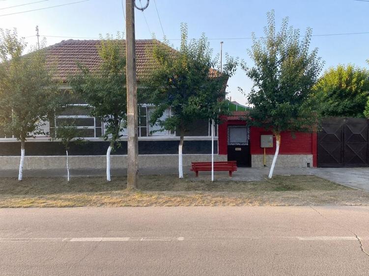 Casă cu 4 camere în Central