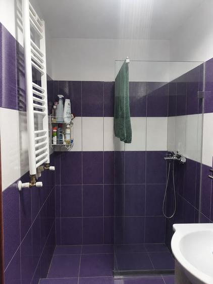 Garsonieră decomandată în Brătianu