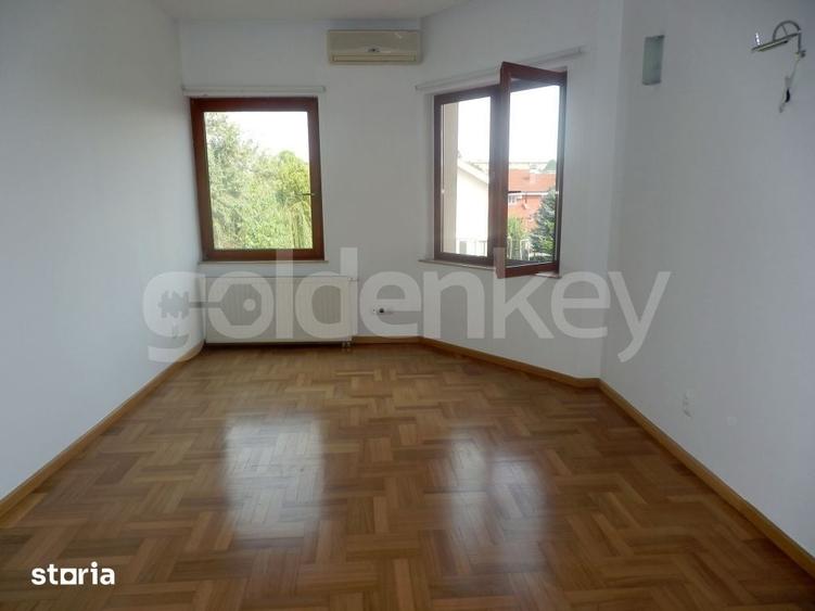 Vila moderna ideala pentru o familie - 12