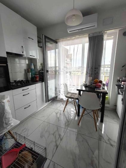 Apartament cu 2 camere semidecomandat în Titan
