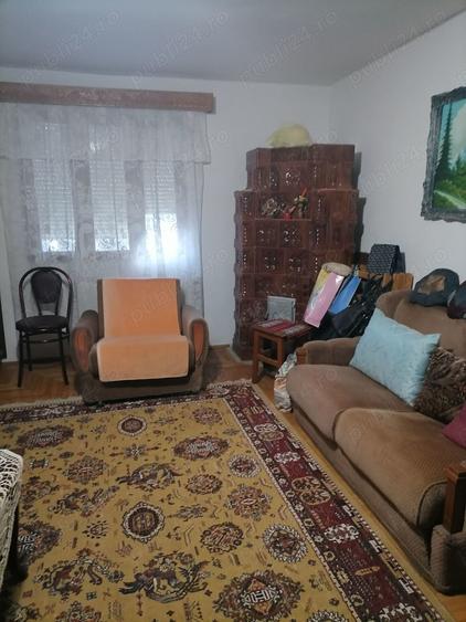 Casă cu 3 camere în Central