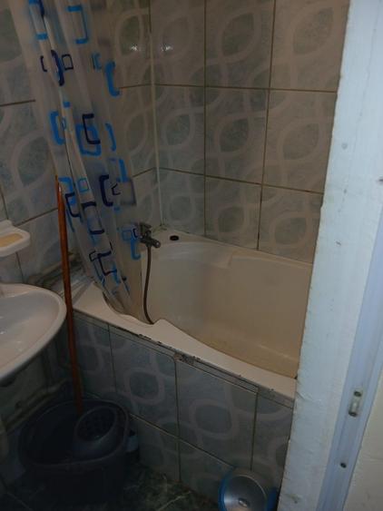 Garsonieră decomandată în 7 Noiembrie
