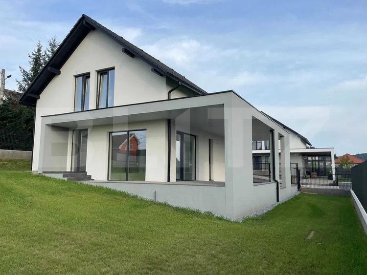 Casă cu 4 camere cu Teren 520 Mp în Sâncraiu de Mureș