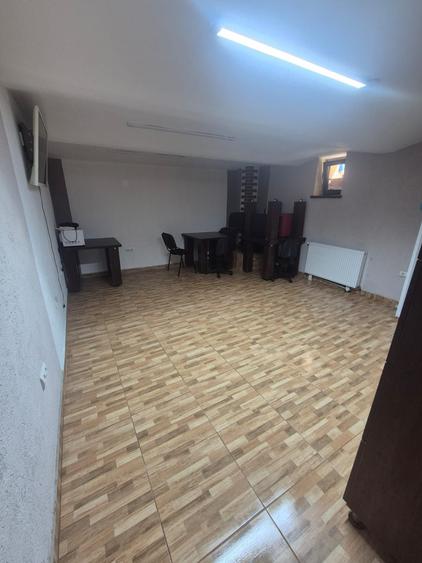 Apartament cu 2 camere decomandat în Drumul Carului
