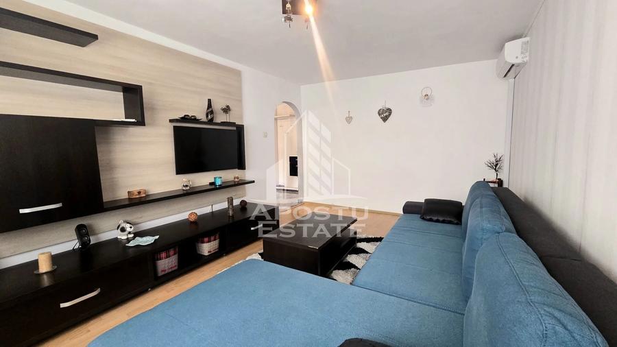 Apartament de vanzare cu 3 camere, decomandat,centrala proprie,Lipovei - 3